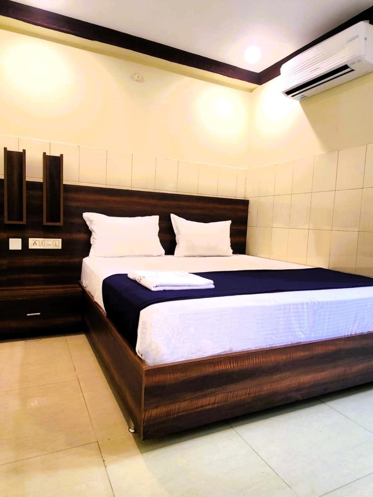 The Livin Residency Hotel Визакхапатнам Екстериор снимка